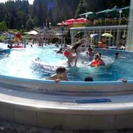 In By Slopes Hotel