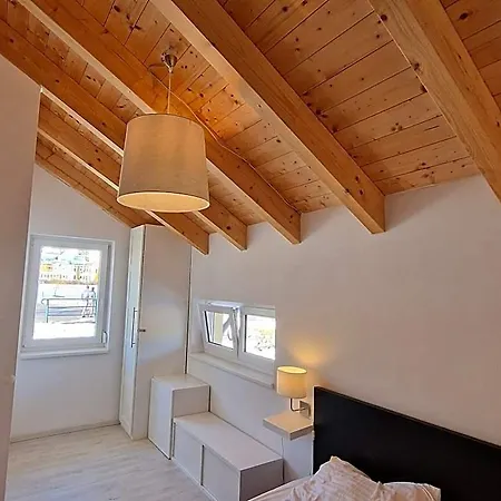Hotel In By Slopes